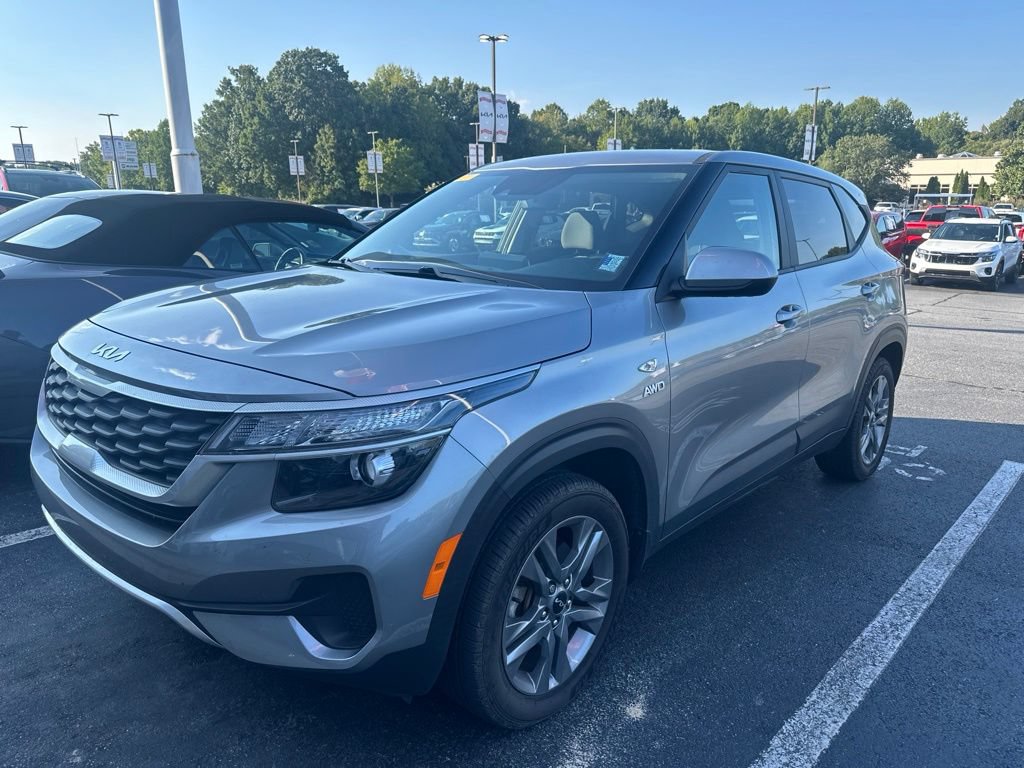 Certified 2023 Kia Seltos LX