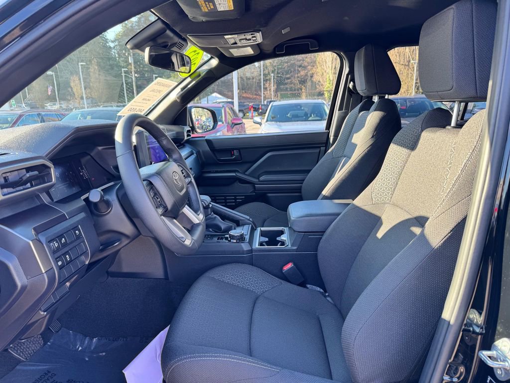 New 2025 Toyota 4Runner SR5 AWD/4WD image 18