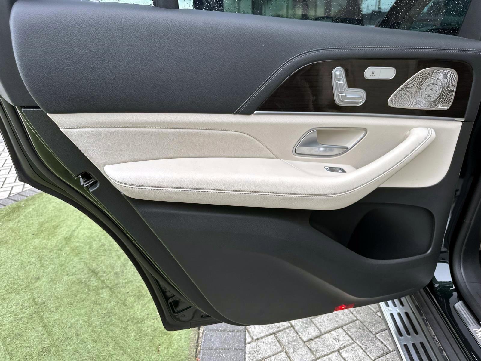 Certified 2025 Mercedes-Benz GLS 580 4MATIC image 12