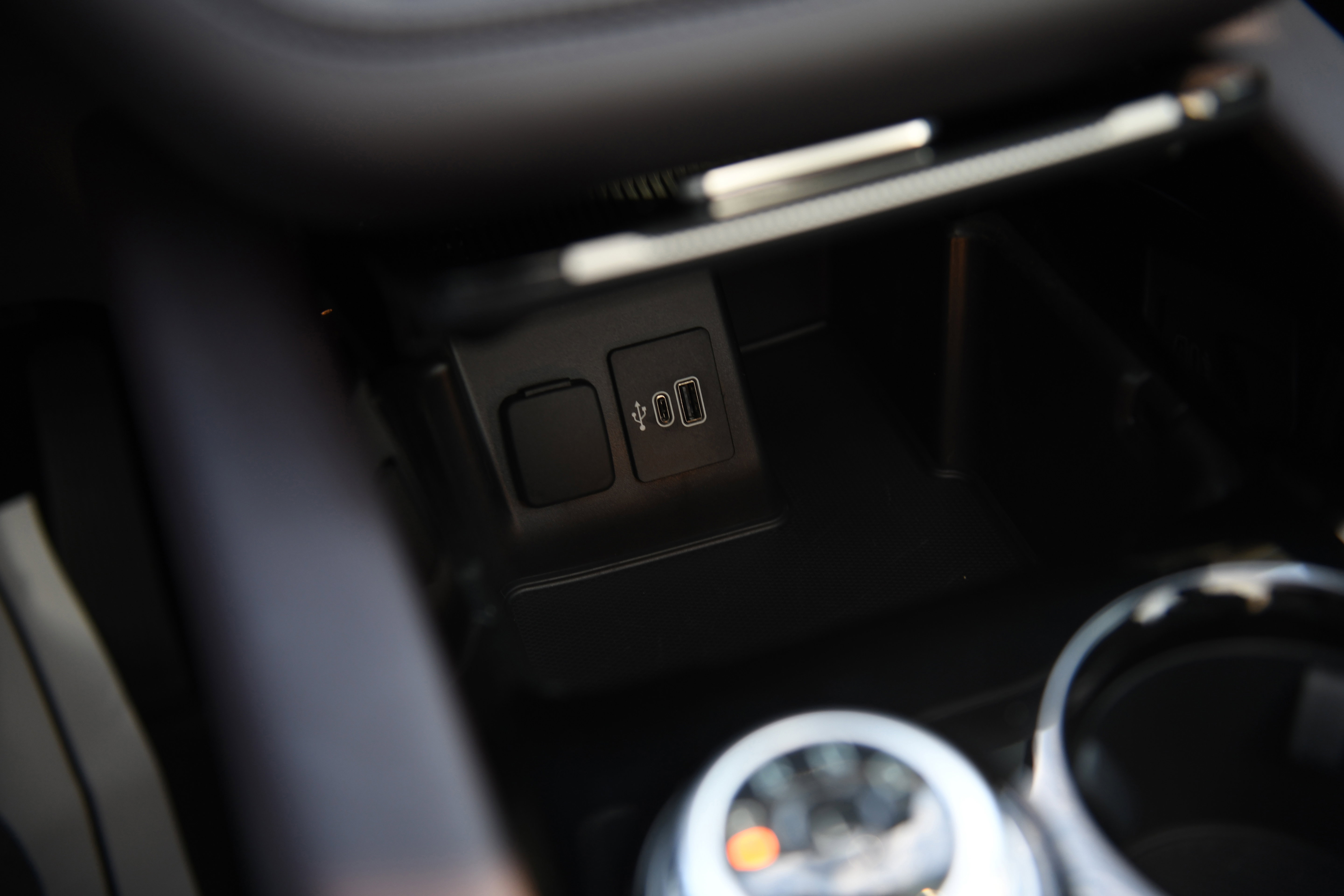 Used 2025 Ford Explorer Platinum image 35