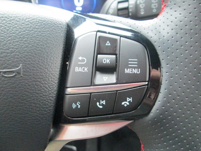 Used 2025 Ford Explorer ST-Line AWD/4WD image 21