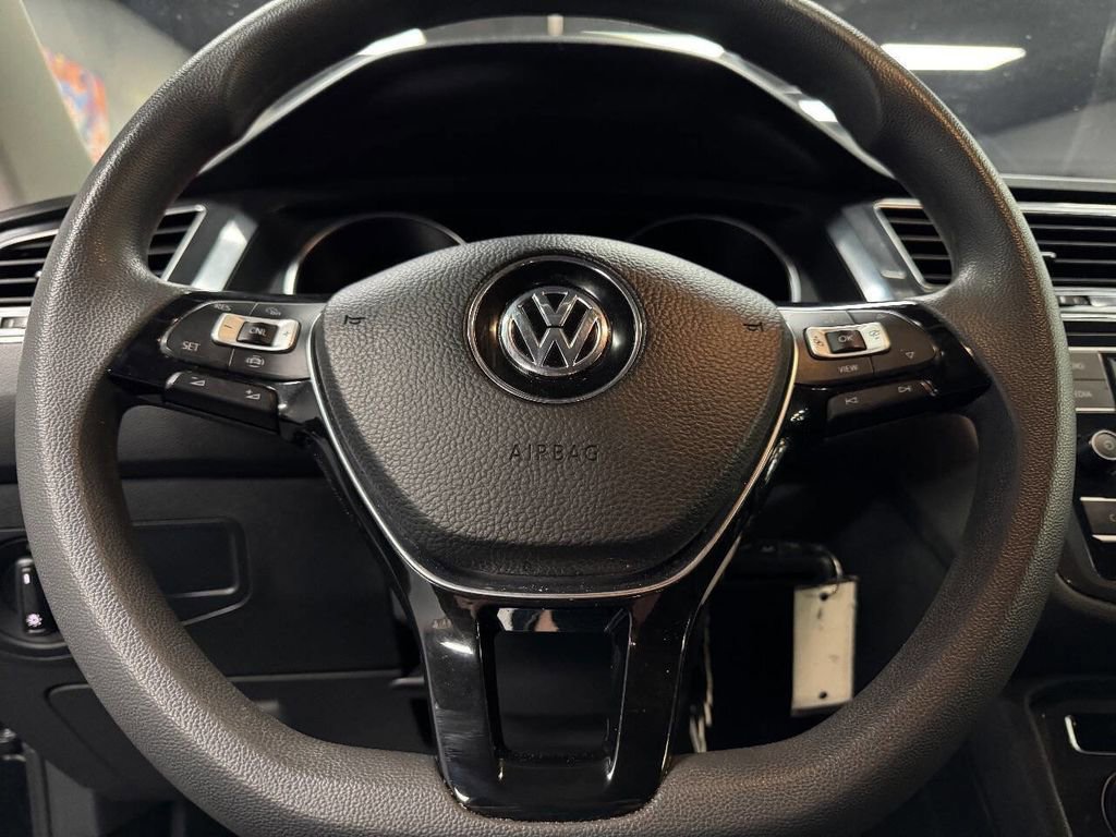 Used 2019 Volkswagen Tiguan S FWD image 23