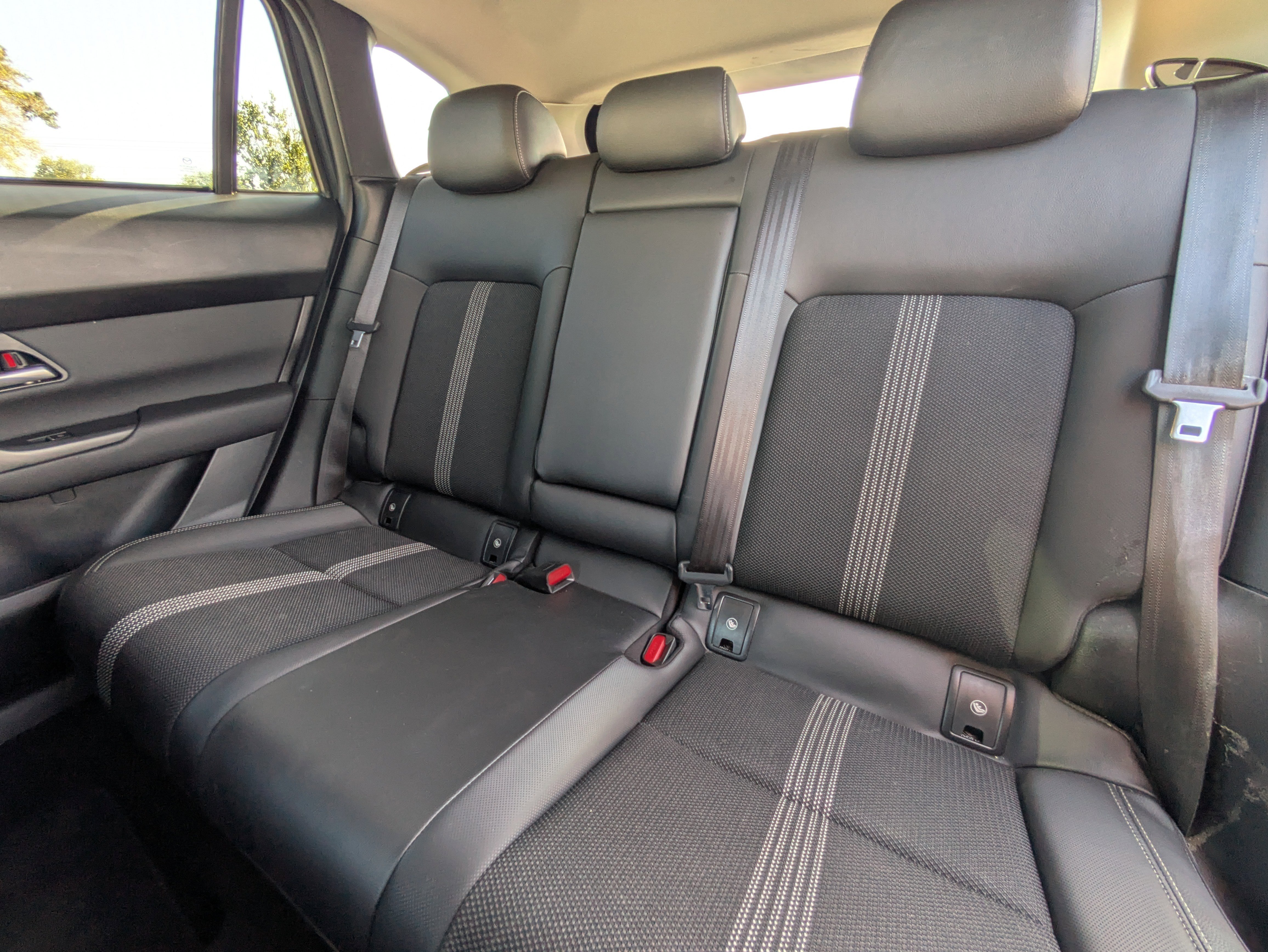 Used 2025 MAZDA CX-50 AWD 2.5 S w/ Preferred Package image 9