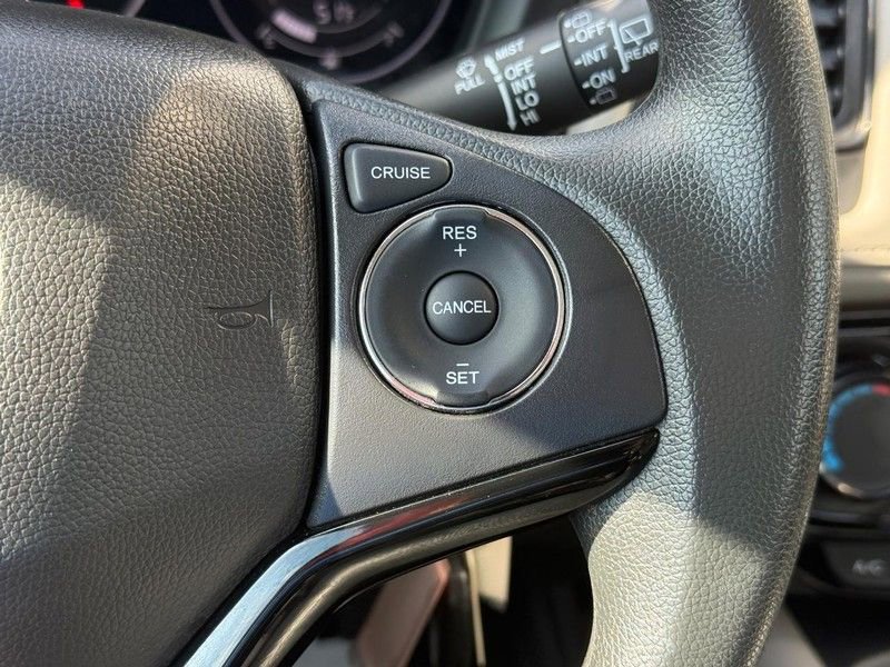 Used 2021 Honda HR-V LX image 21