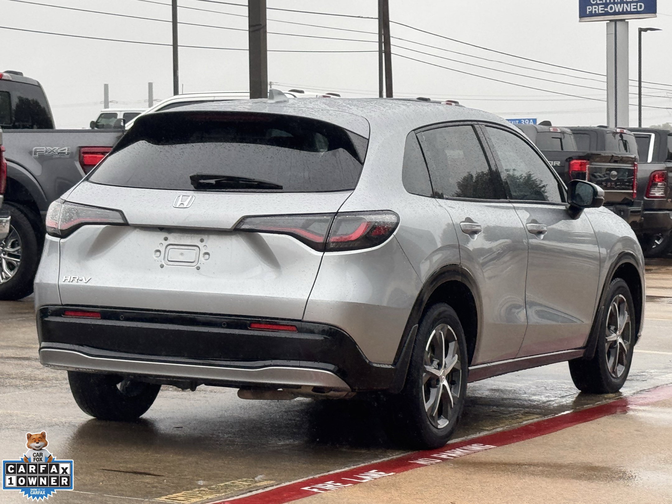 Used 2023 Honda HR-V EX-L image 4