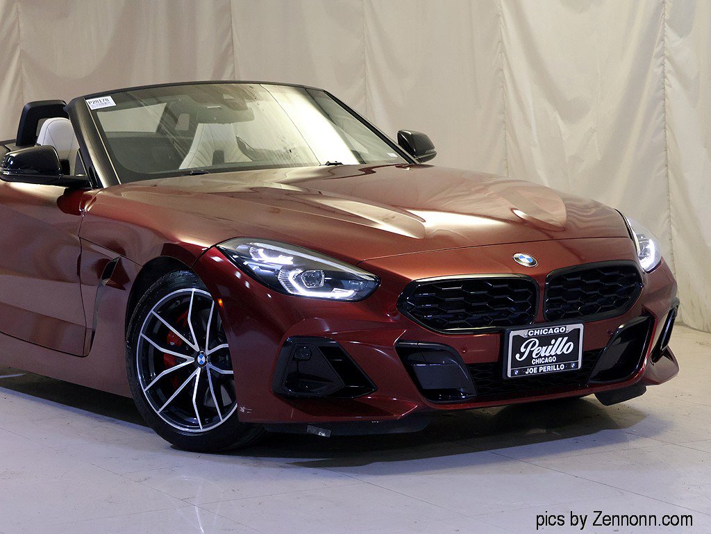 Used 2024 BMW Z4 M40i w/ Premium Package RWD image 2