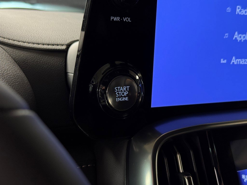 New 2025 Lexus LX 600 4WD w/ Luxury Package image 32