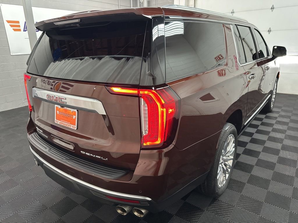 Used 2023 GMC Yukon XL Denali w/ Max Trailering Package AWD/4WD image 9