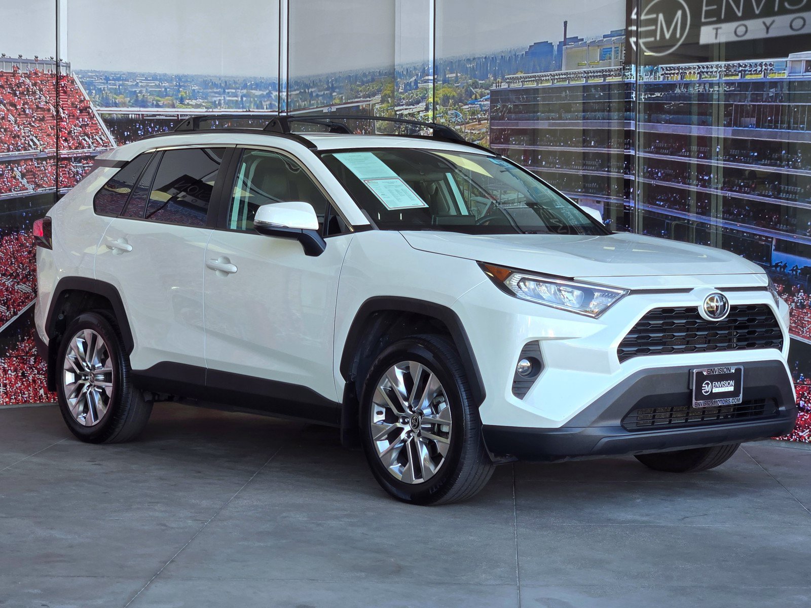 Certified 2021 Toyota RAV4 XLE Premium FWD image 1