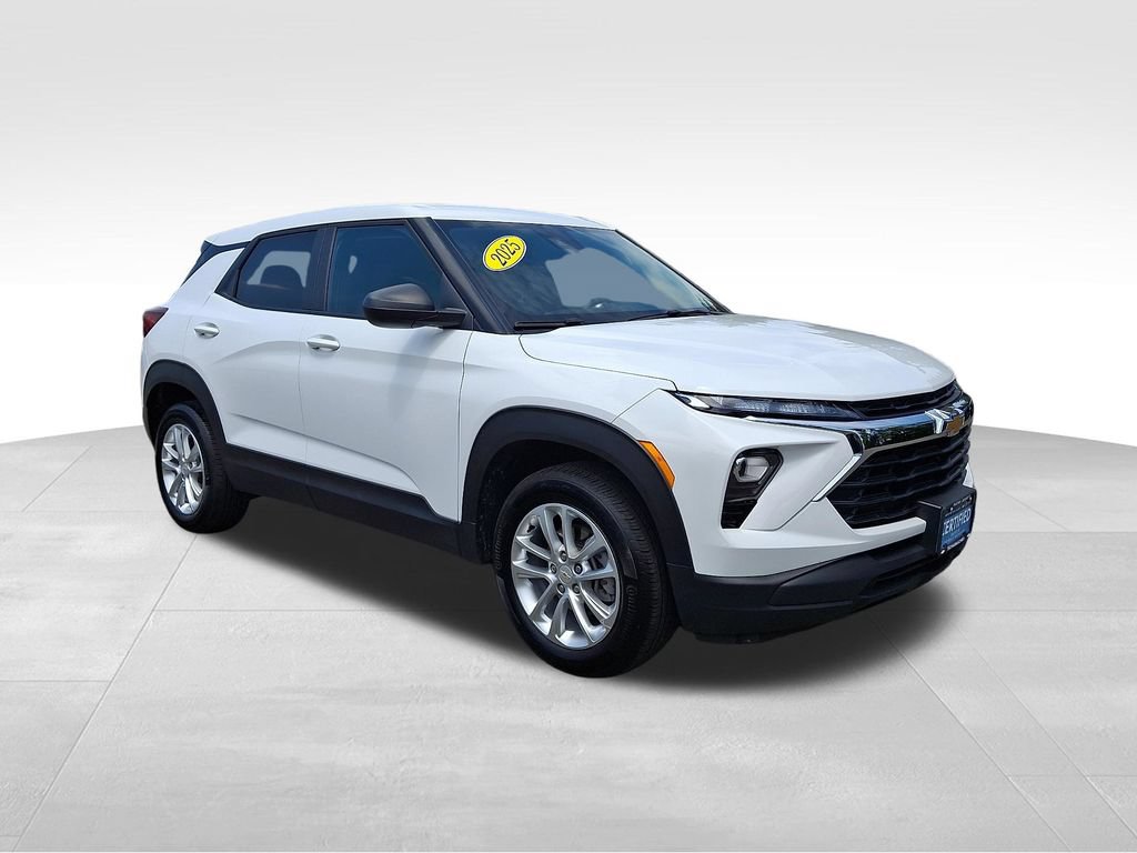 Certified 2025 Chevrolet TrailBlazer LS w/ LS Convenience Package AWD/4WD image 1