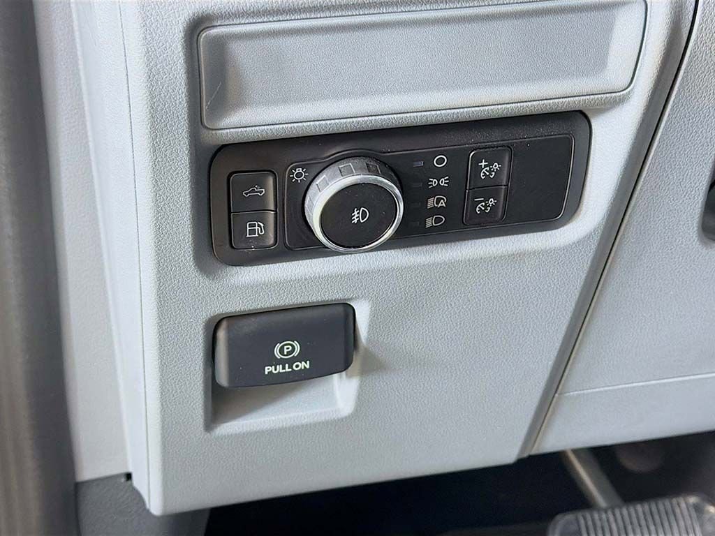 Used 2025 Ford F150 XLT w/ Equipment Group 301A Standard image 26