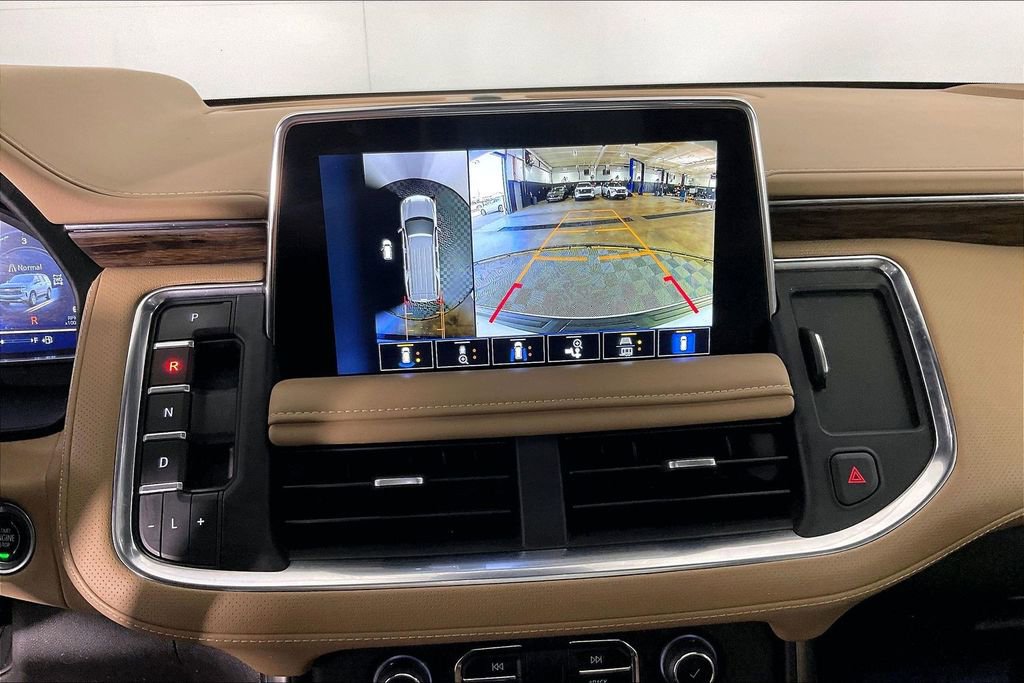 Used 2023 Chevrolet Tahoe Premier w/ Premium Package AWD/4WD image 31