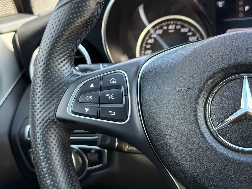 Used 2018 Mercedes-Benz C 300 4MATIC Sedan image 19