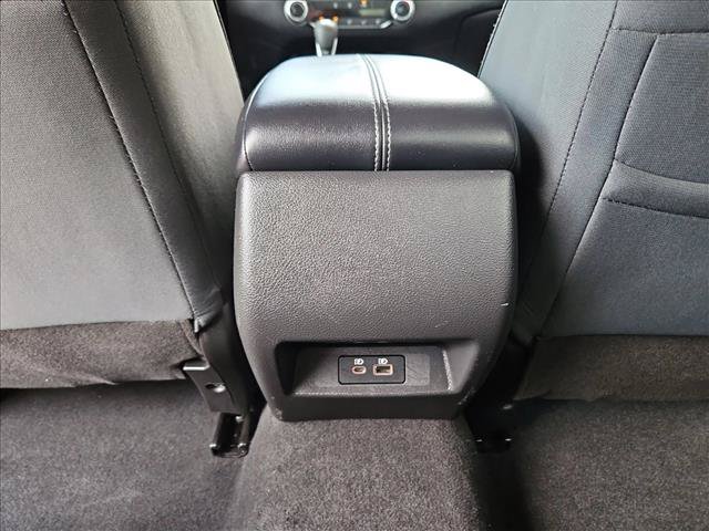 Used 2025 Nissan Altima 2.5 SV FWD image 16