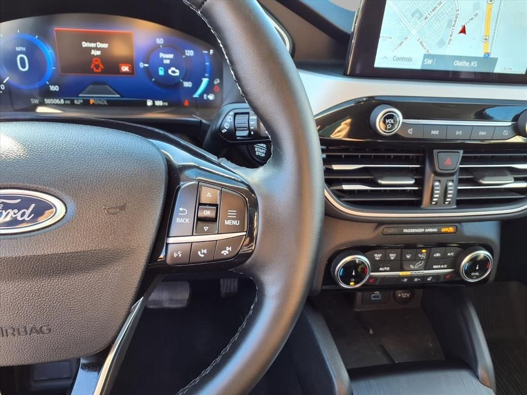 Used 2022 Ford Escape SEL w/ Technology Package image 12