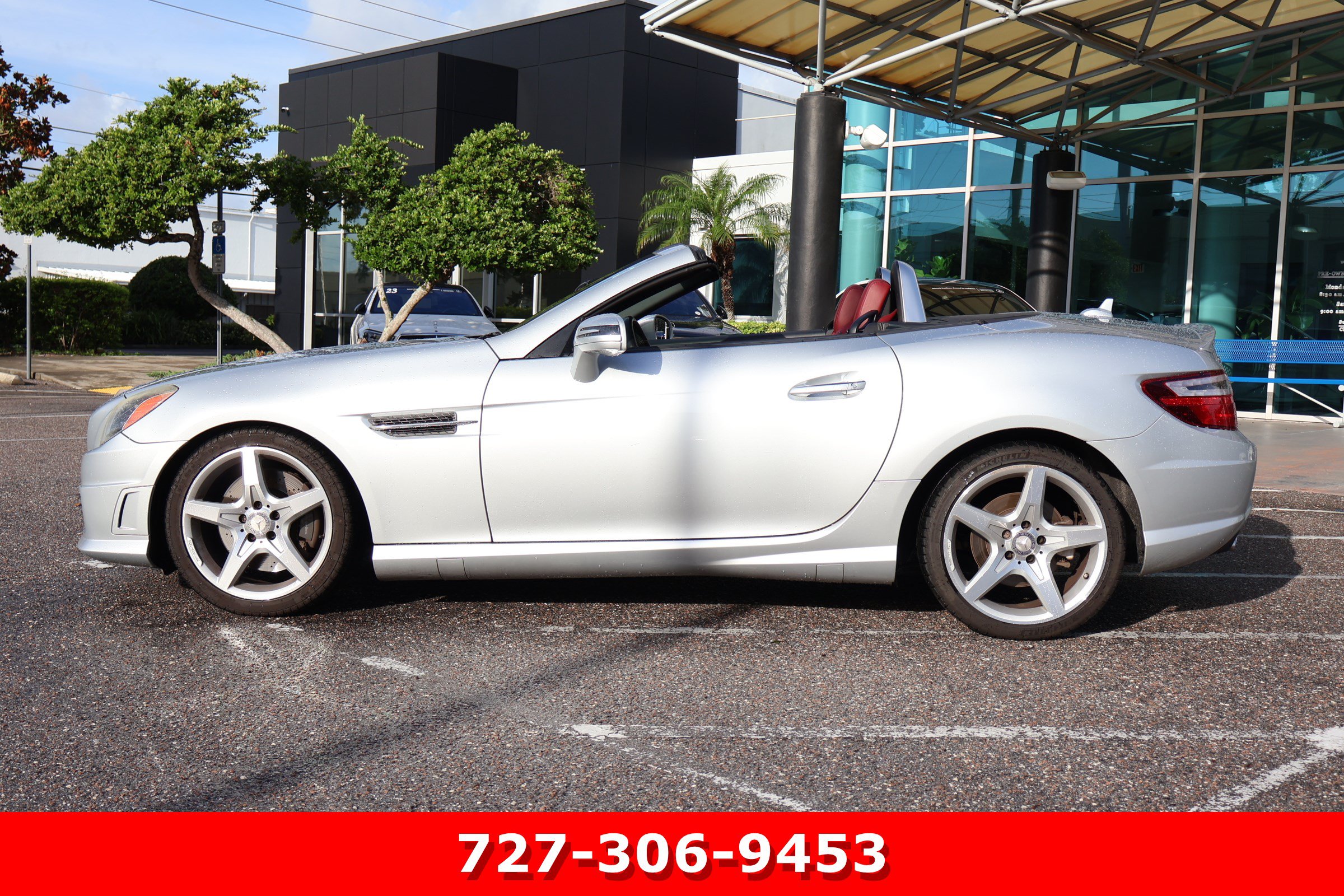 Used 2016 Mercedes-Benz SLK 300 image 6