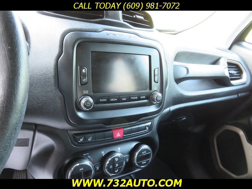 Used 2015 Jeep Renegade Limited w/ Trailer Tow Group AWD/4WD image 11