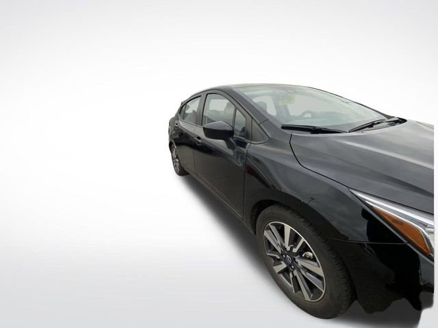 Used 2023 Nissan Versa SV image 12