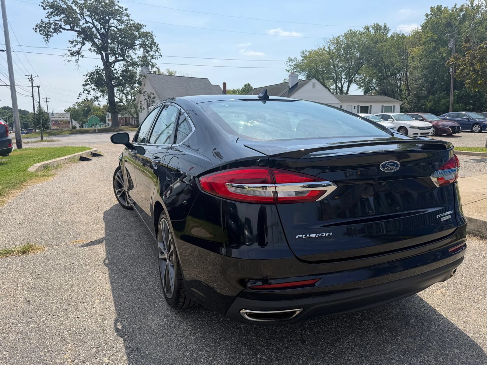Used 2020 Ford Fusion Titanium FWD image 4