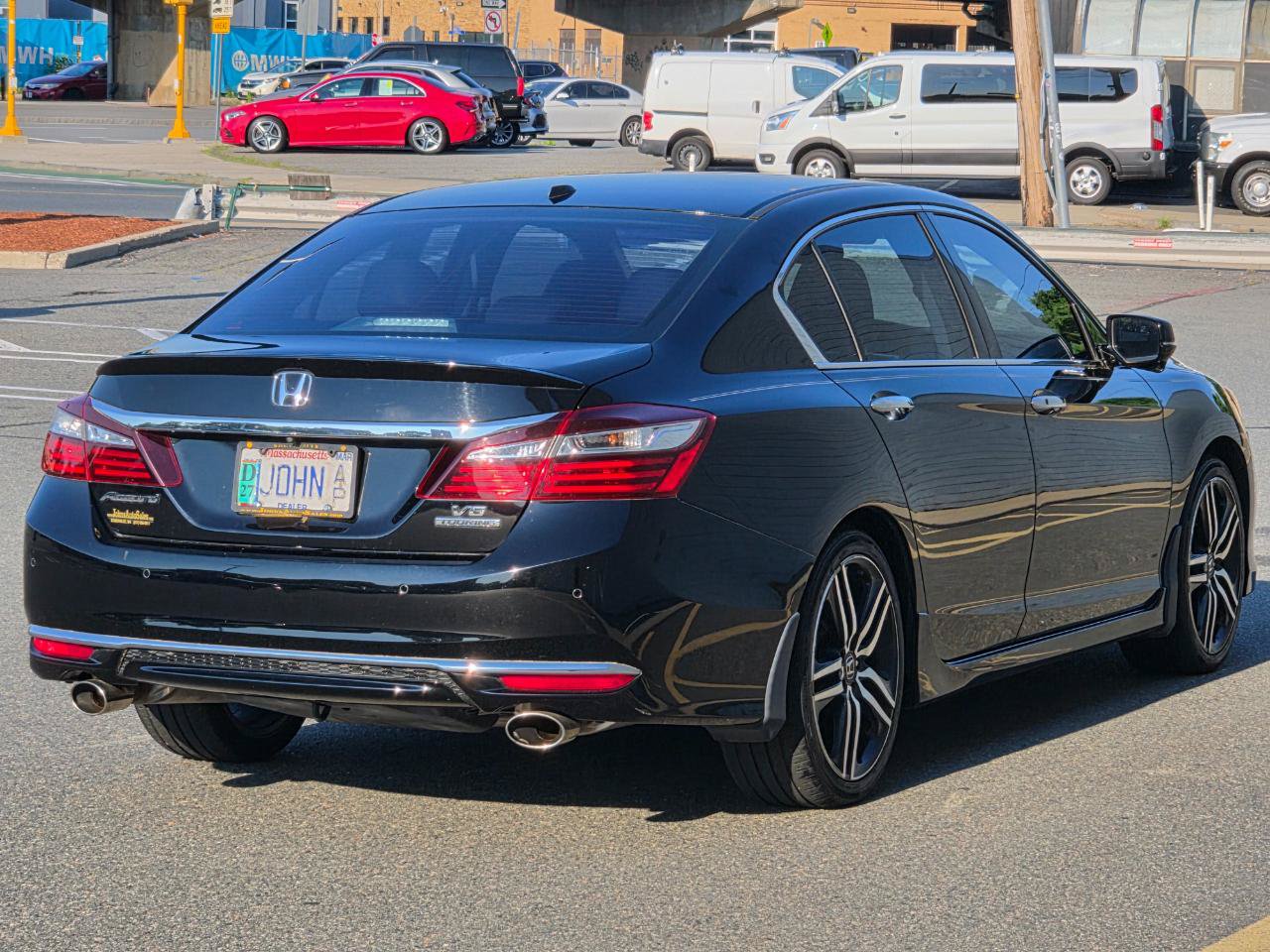 Used 2017 Honda Accord Touring image 7