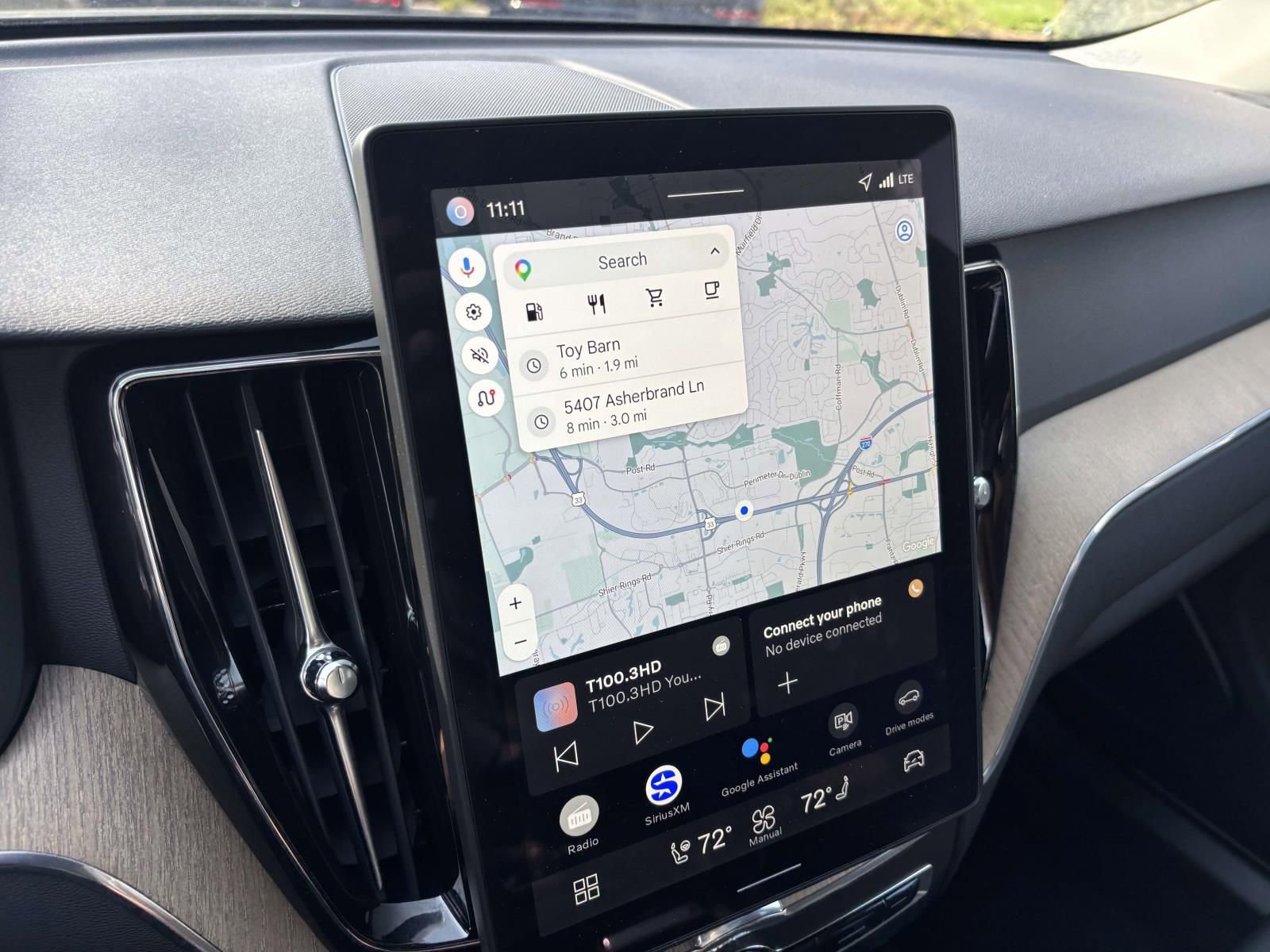 New 2026 Volvo XC60 B5 Plus AWD/4WD image 19