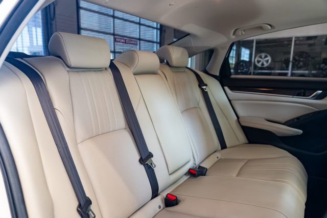 Used 2019 Honda Accord Touring image 32