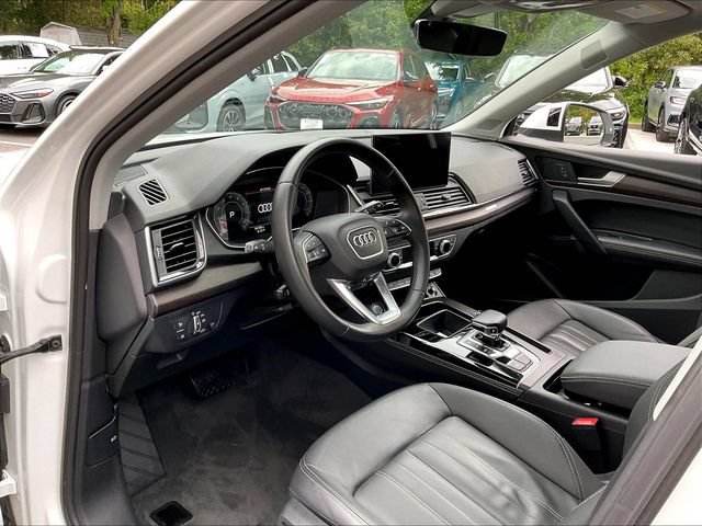 Used 2021 Audi Q5 Premium AWD/4WD image 4