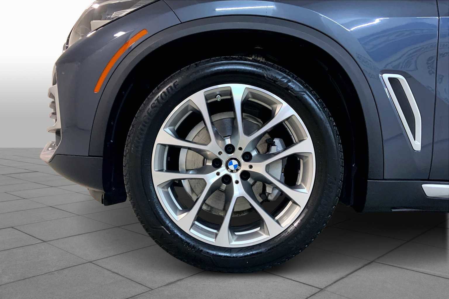 Used 2019 BMW X5 xDrive40i w/ Convenience Package image 11