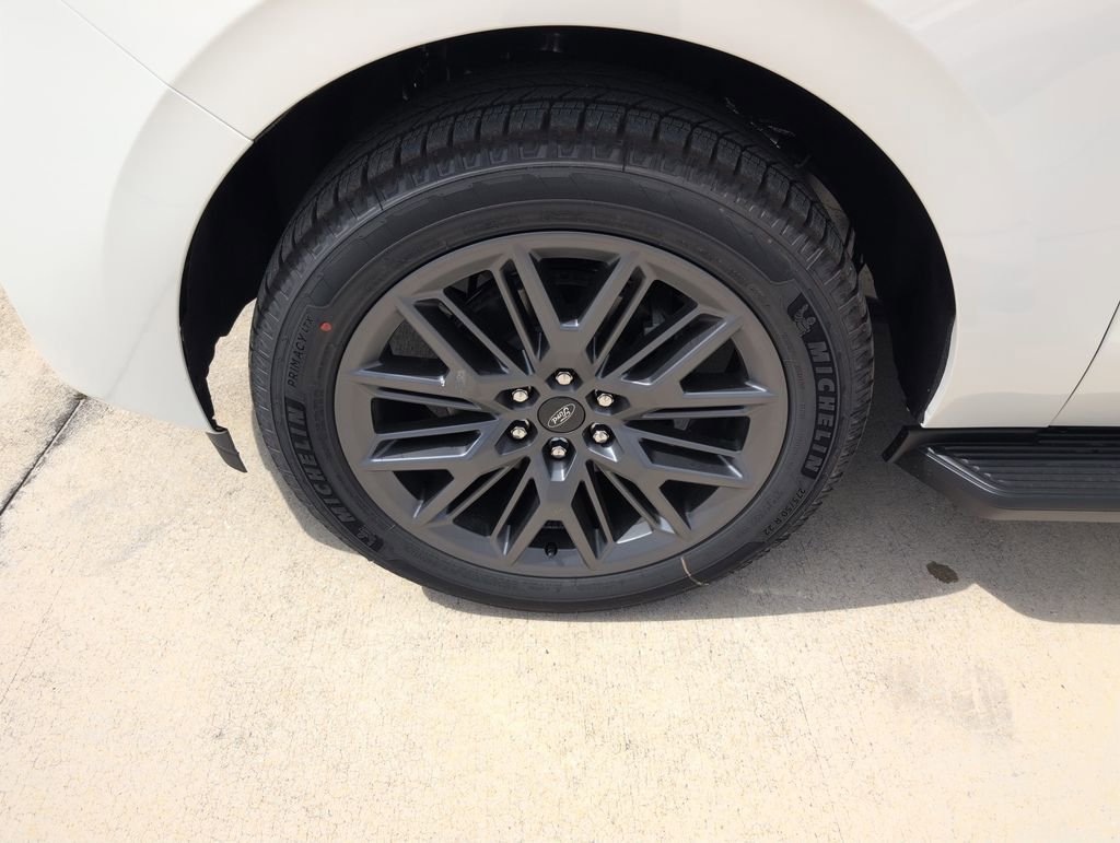 New 2026 Ford Expedition Platinum w/ Stealth Appearance Package image 19