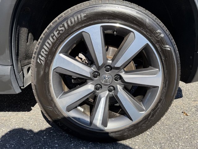 Used 2024 Honda Pilot Touring image 18