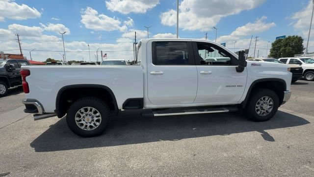 Used 2024 Chevrolet Silverado 2500 LT AWD/4WD image 9