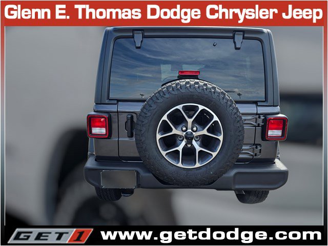 Used 2025 Jeep Wrangler Sport S image 8