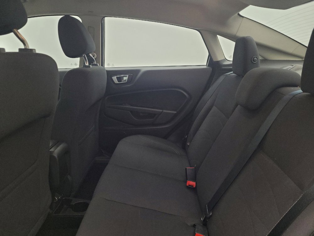 Used 2016 Ford Fiesta SE FWD image 18