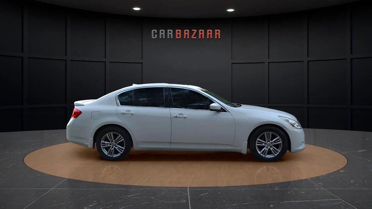 Used 2013 INFINITI G37 Journey w/ Premium Pkg image 9
