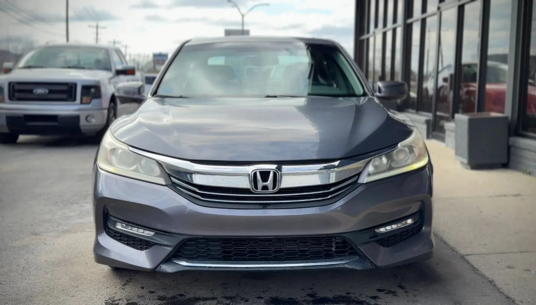 Used 2016 Honda Accord EX image 6