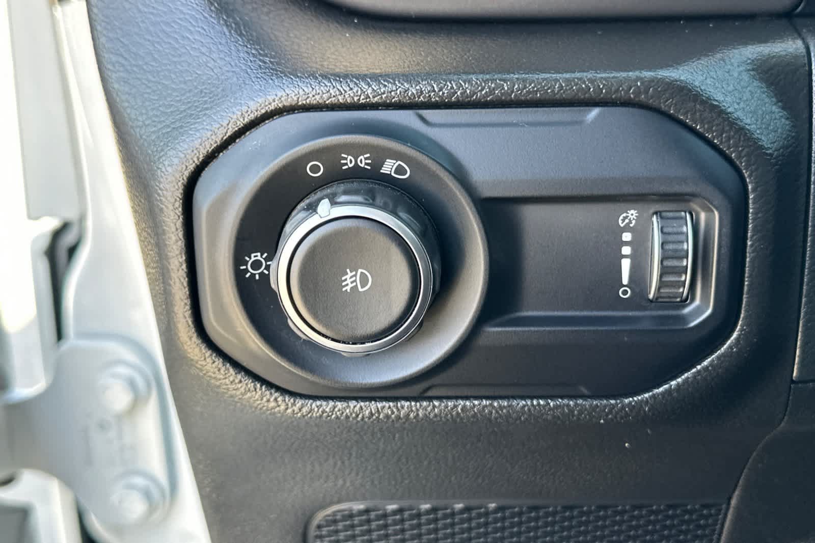 Used 2023 Jeep Wrangler Sport AWD/4WD image 29