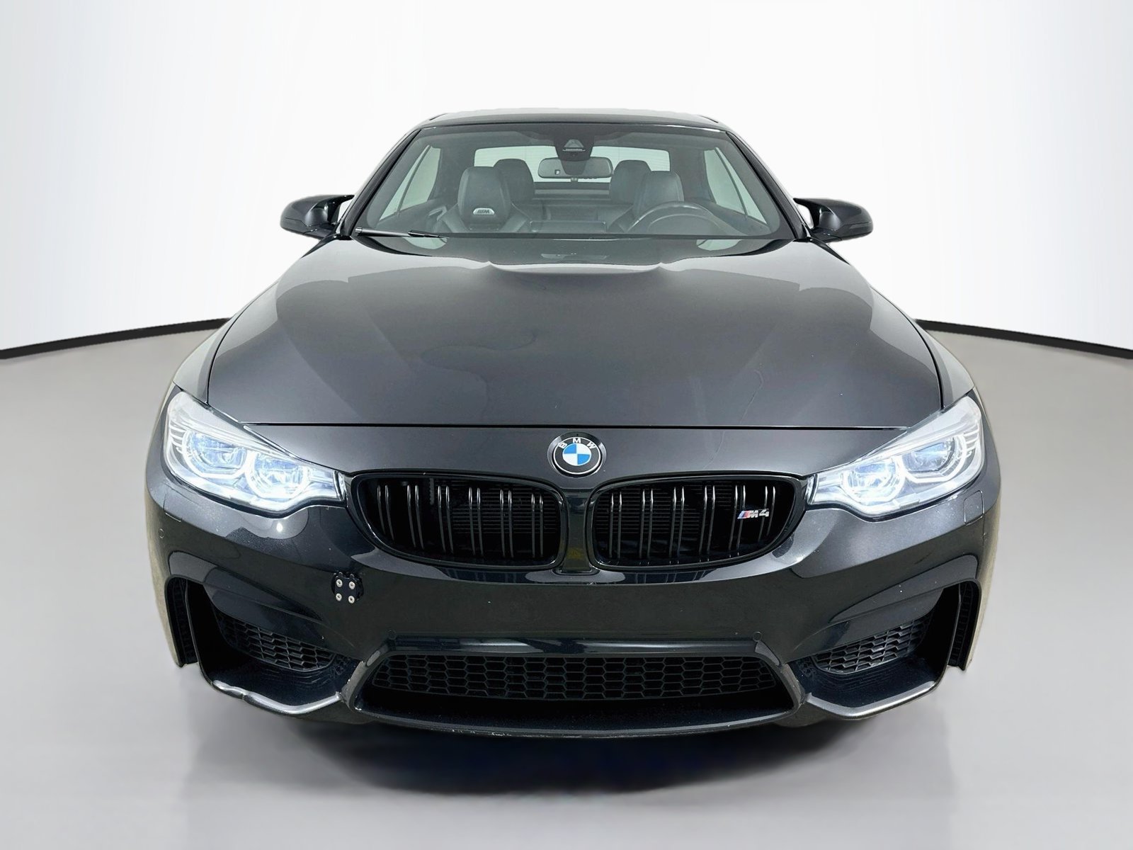 Used 2016 BMW M4 Convertible RWD image 2