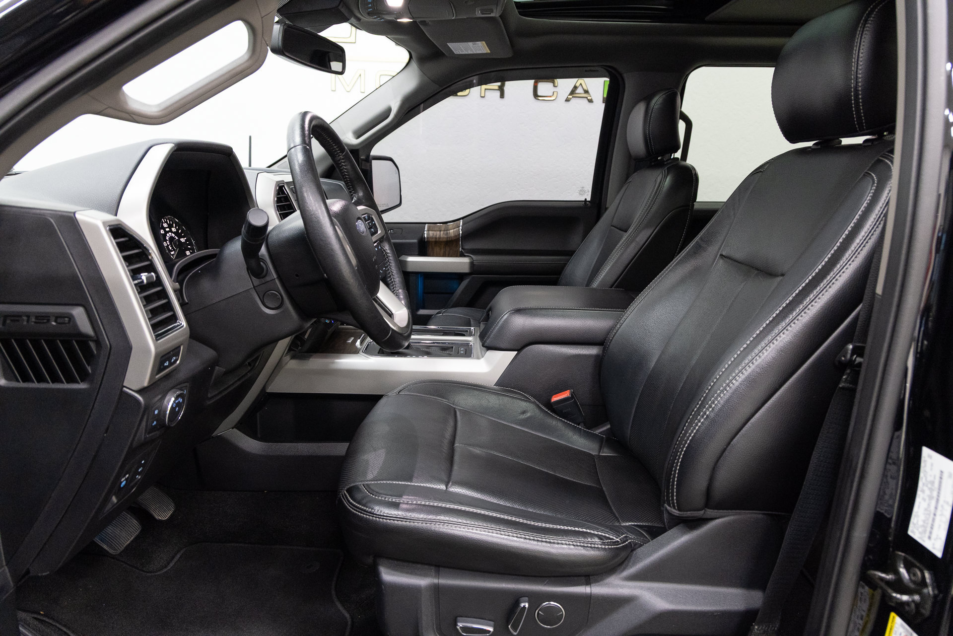 Used 2018 Ford F150 Lariat w/ Equipment Group 502A Luxury AWD/4WD image 7