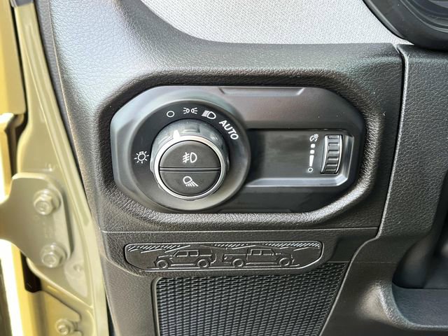 New 2025 Jeep Gladiator Sport image 22