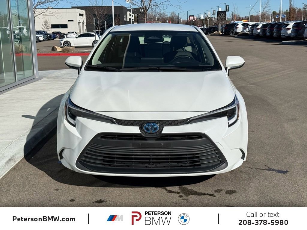 Used 2025 Toyota Corolla LE w/ LE Premium Package image 8