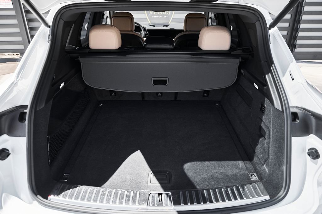 Used 2025 Porsche Cayenne image 15