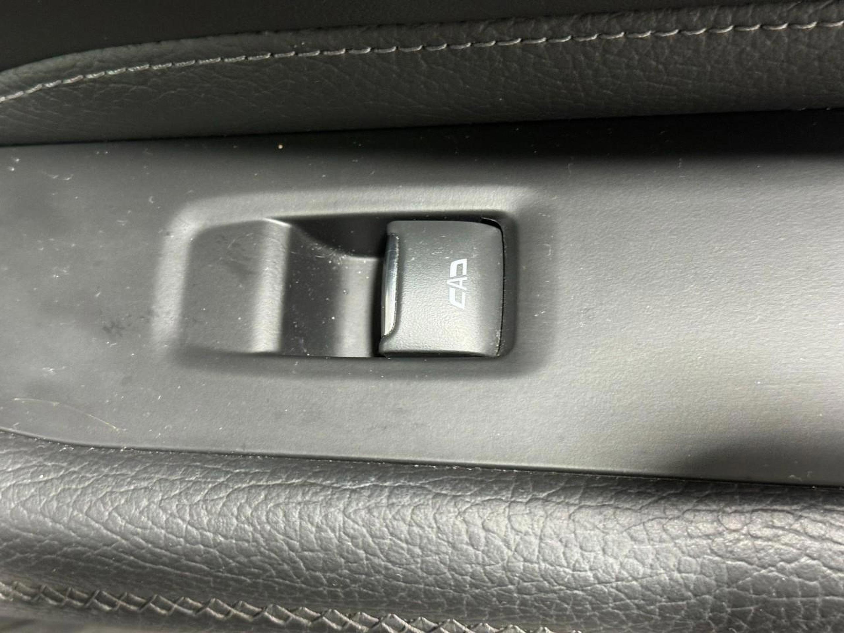 Used 2021 GMC Yukon Denali image 25