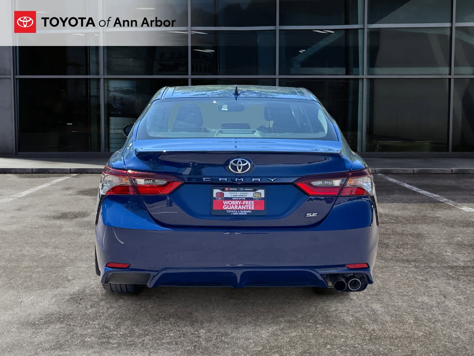 Used 2023 Toyota Camry SE w/ Convenience Package FWD image 9