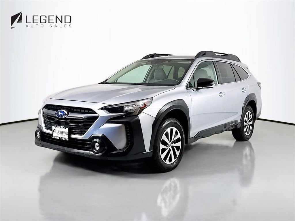 Used 2023 Subaru Outback Premium AWD/4WD image 1