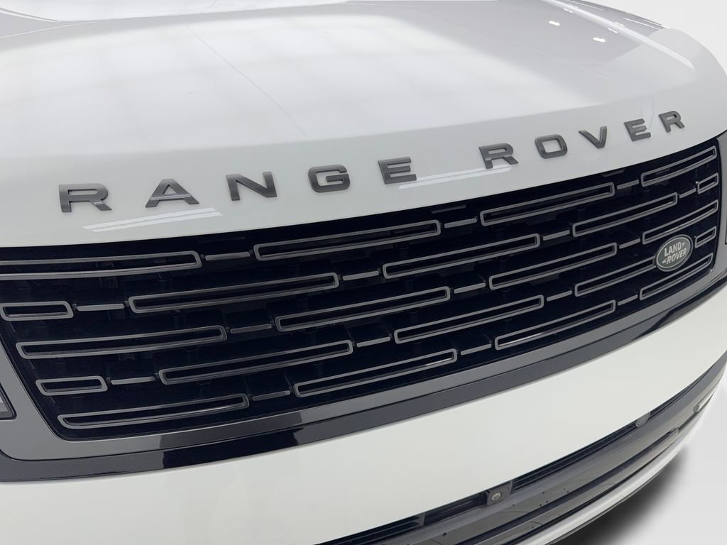 Used 2023 Land Rover Range Rover SE image 25