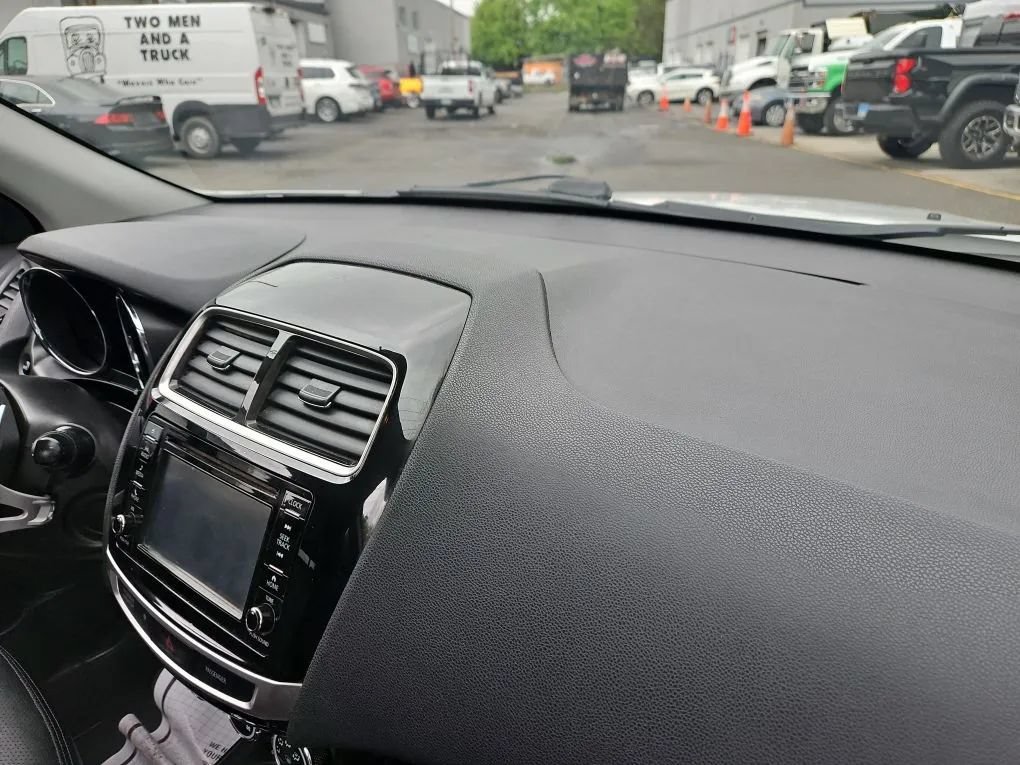 Used 2016 Mitsubishi Outlander Sport SEL AWD/4WD image 7
