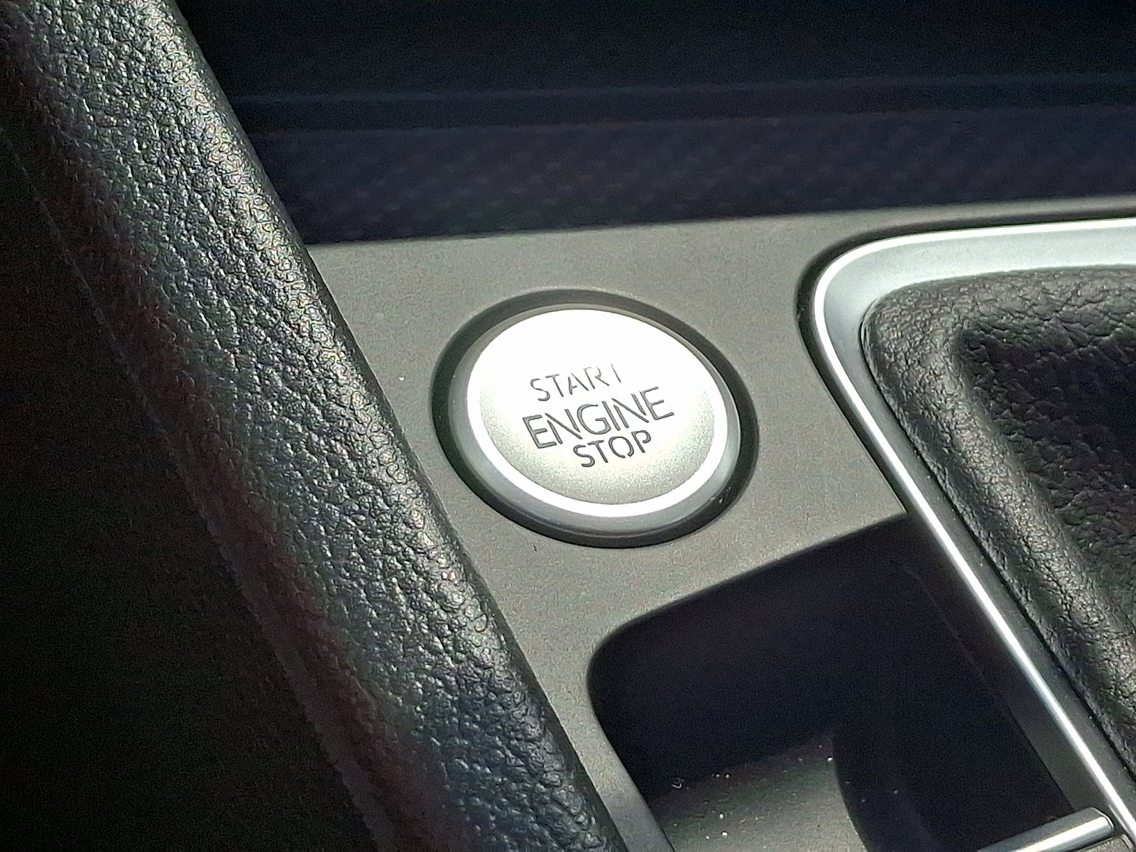 Certified 2025 Volkswagen Jetta SE image 26
