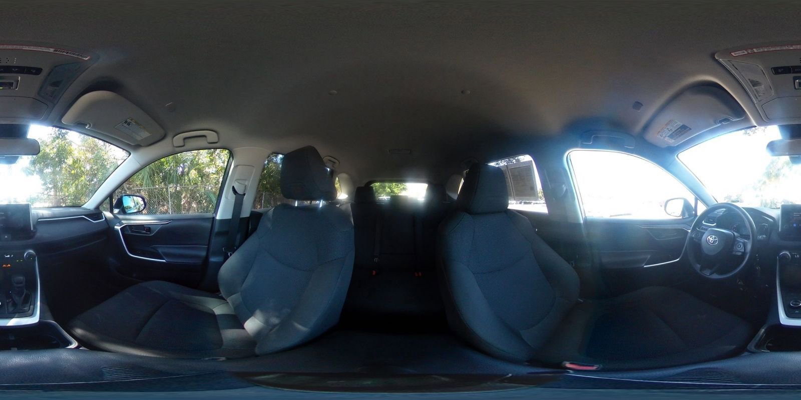 Used 2025 Toyota RAV4 LE AWD/4WD image 43
