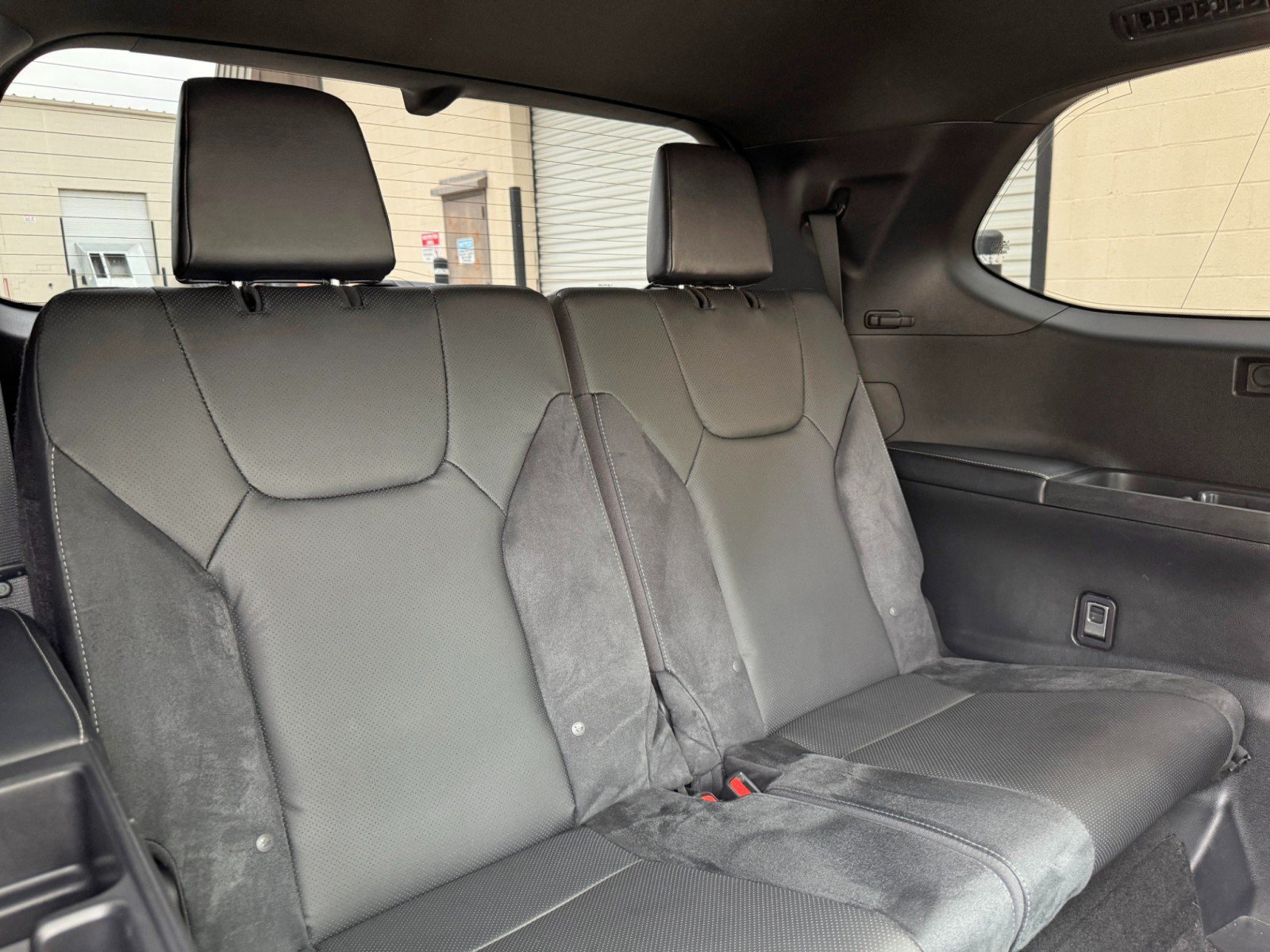 Used 2024 Lexus TX 500h AWD w/ Technology Package image 40