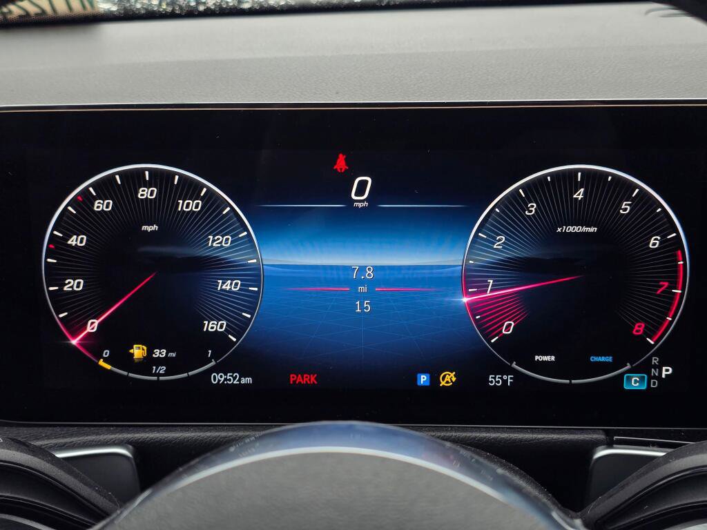 New 2026 Mercedes-Benz GLB 250 4MATIC image 37